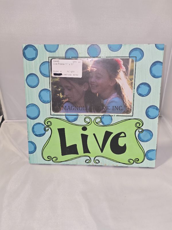 Photo 1 of Magnolia Lane Inc. 9 1/4 " x 10" Live Picture Frame Hang Or Stand