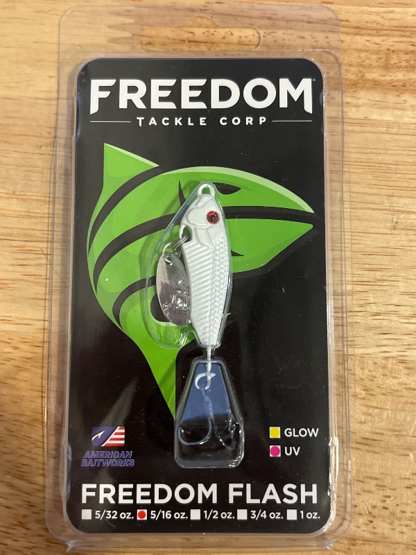 Photo 1 of FREEDOM TACKLE Freedom Flash | Premium Zinc Body Flash Jig | High-Vibration & Flashing Bass Lure | Pearl, 5/16 Oz
