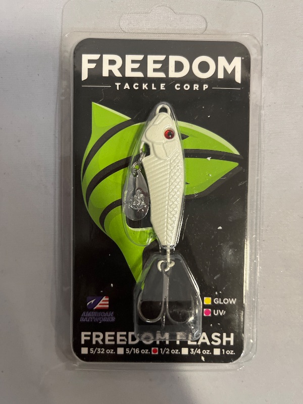 Photo 1 of FREEDOM TACKLE BLADE BAIT VIBRATING LURE 1/2OZ PEARL