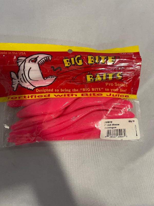Photo 1 of Big Bite Baits 6" jerk minnow bubblegum 10pack