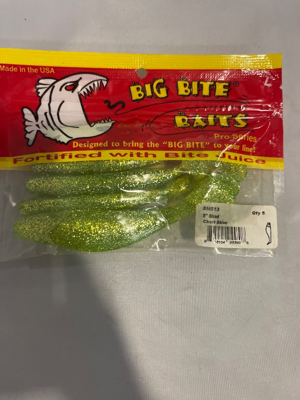 Photo 1 of Big Bite Baits 5" Shad chart shine 5pack