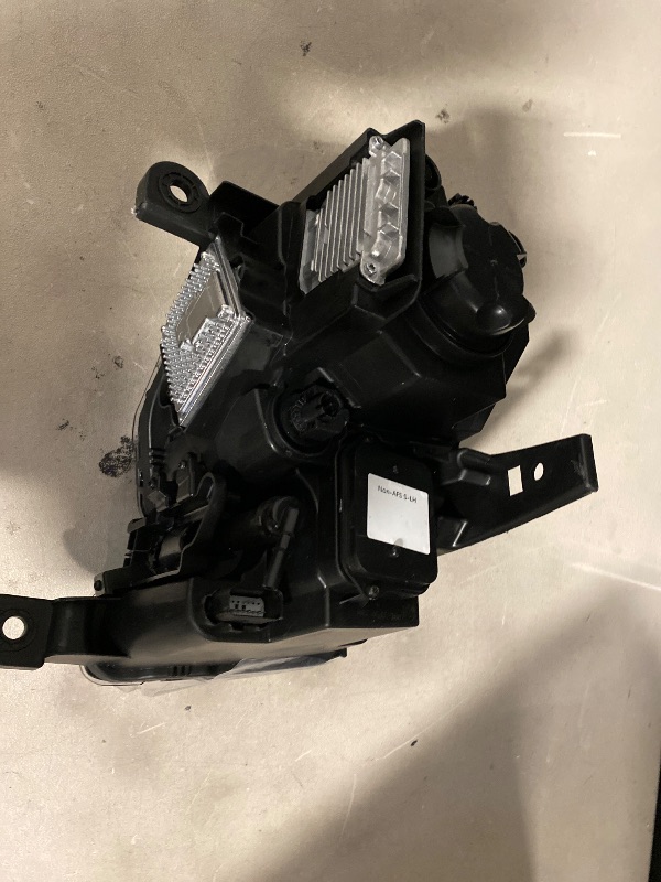 Photo 1 of Front Headlight Left Side for 2014-2021 Jeep Grand Cherokee HID Headlight NON AFS 10 Pins Driver Head Lights Direct Replacement Headlamps Assy Set Assembly (Left Driver Side)