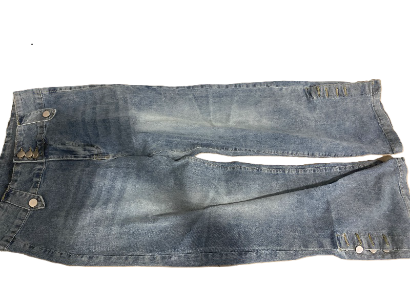 Photo 1 of L Light Wash Denim Capri Jeans with Button Leg Details