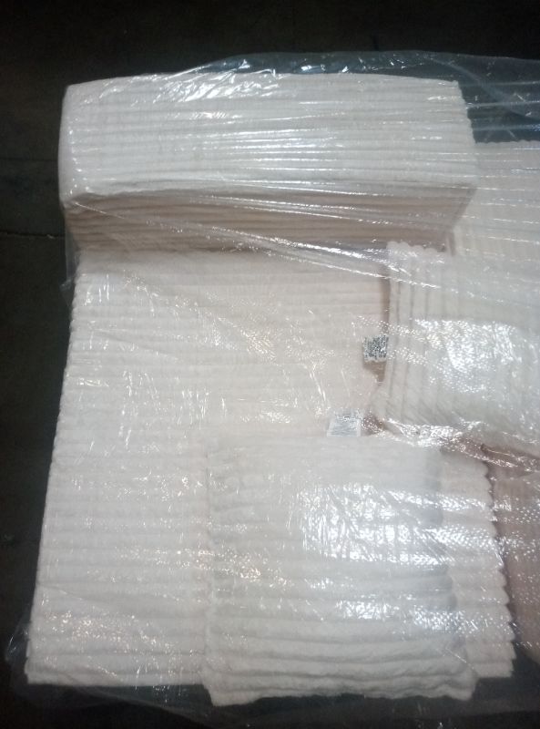 Photo 1 of 70x40in White 2-piece Soft Sofa
