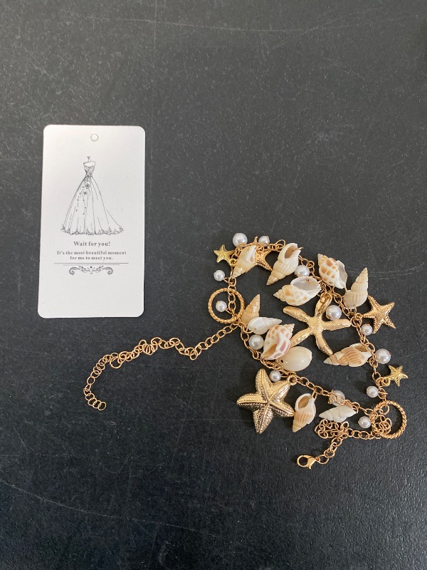 Photo 1 of Boho Starfish Necklace Gold Pearl Necklaces Seashell Beach Jewelry for Women (Gold)