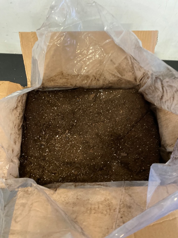 Photo 1 of 15 lbs Potting Mix 11 Dry Quarts - For Container Plants, Flowers, Vegetables, Shrubs, Annuals, Perennials, Potting Soil Mix