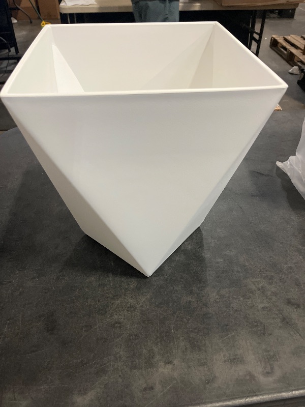 Photo 1 of 11 inch Large Plant Flower Pots Set of 2 Plastic Planters with Drainage Hole for Outdoor Indoor Garden, White