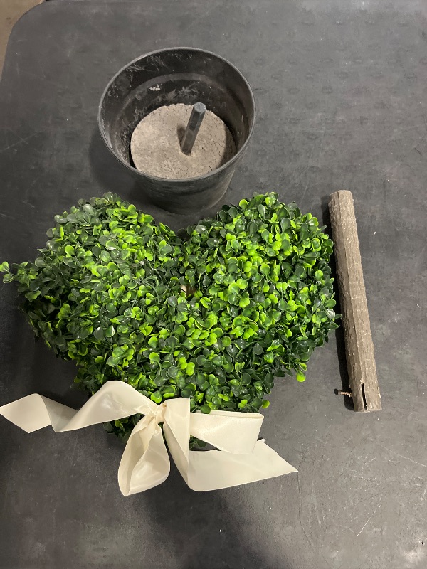 Photo 1 of FastXmas Heart Boxwood Topiary, Heart Artificial Plant with Pot, Mini Greenery Door Kitchen Decorations for Indoor Outdoor Home Decor
