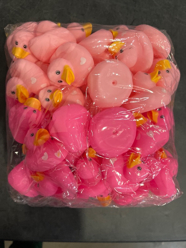 Photo 1 of 100Pcs of Pink Rubber Ducks
