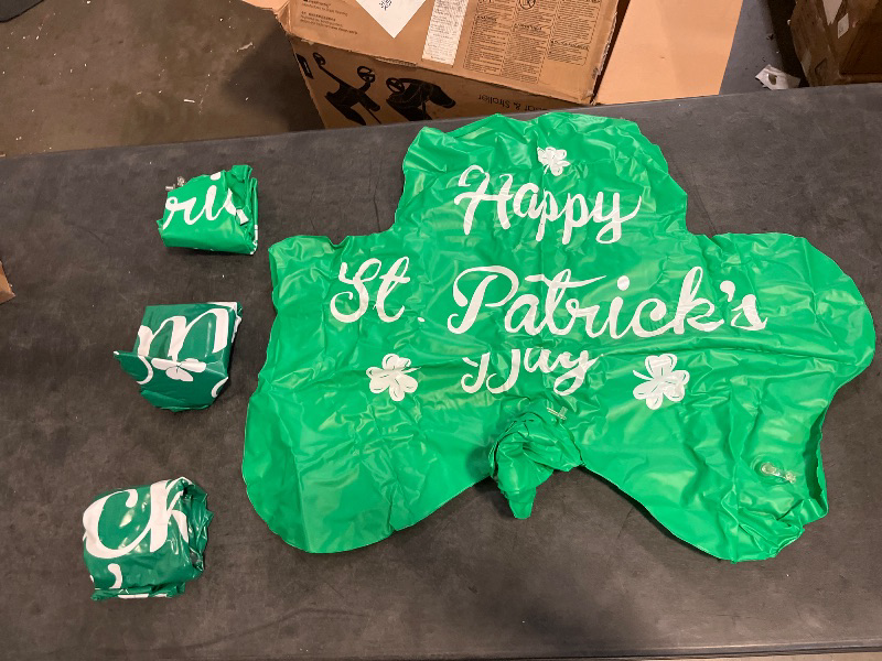 Photo 1 of 4Pcs  St. Patricks Shamrock inflatable 