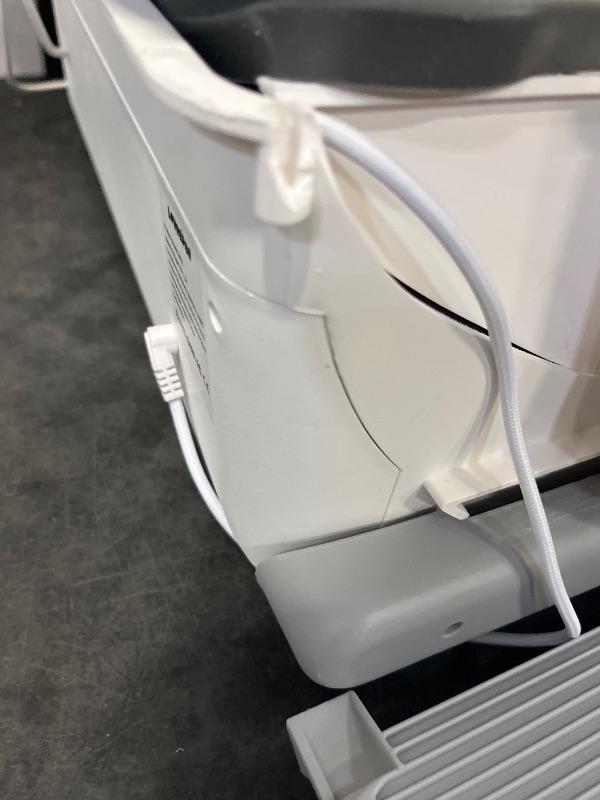 Photo 1 of Loveepee Self Cleaning Litter Box,Fully Open Automatic Litter Box with App Control for Multiple Cats,Electric Litter Robot with Triple Sensor Protection,10L Waste Bin,Include 1 Roll Liners - White