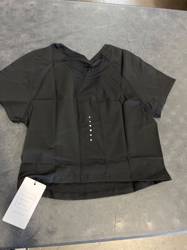 Photo 1 of Size XL Black Short-Sleeve Athletic Top