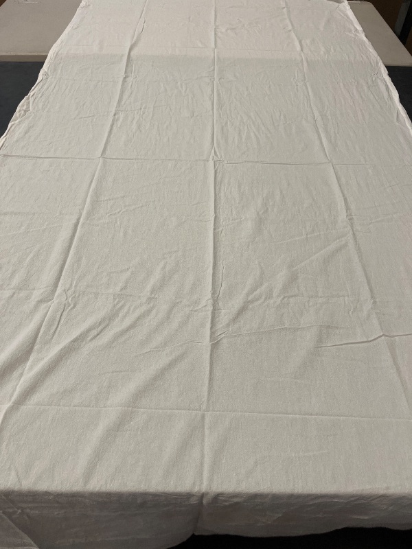 Photo 1 of 1 pack white rectangular tablecloths 50 x 118