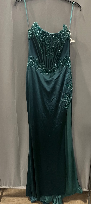Photo 1 of Size XS Women's long formal fitted Strapless Satin Dress ( green)