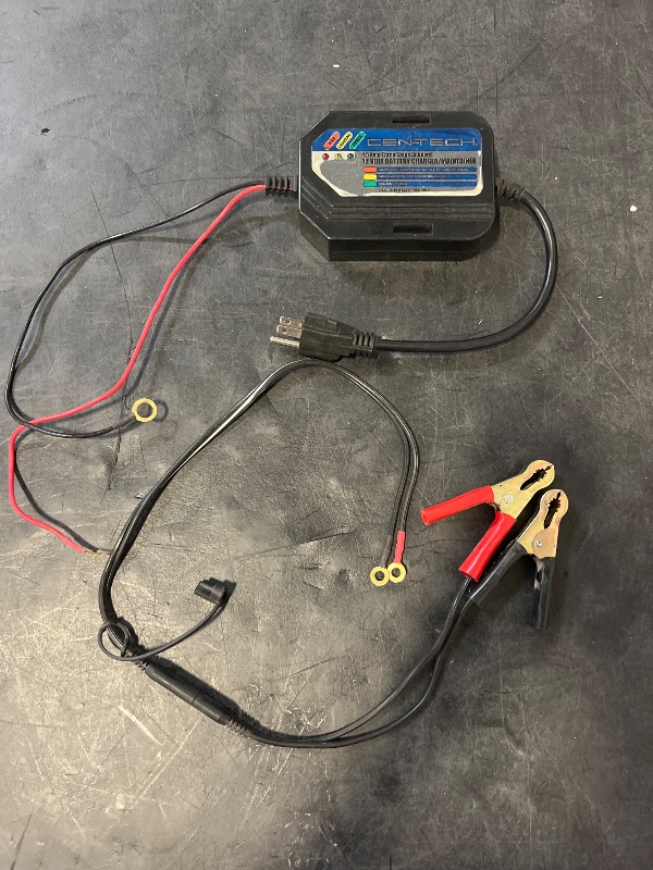 Photo 1 of Cen-Tech Deluxe 12V 750mA Battery Maintainer & Float Trickle Charge