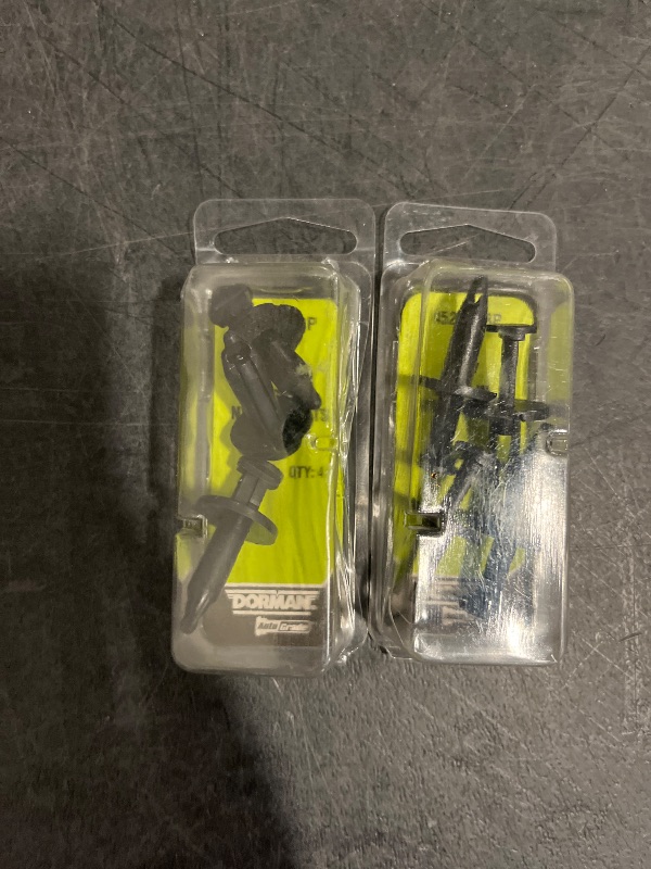 View 2 of 2 packs of 452630BP 1/4" BODY PUSH IN NYLON RIVETS
