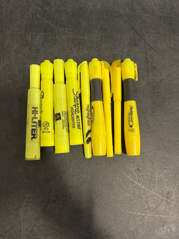 Photo 1 of 9 pack Yellow HighLighters