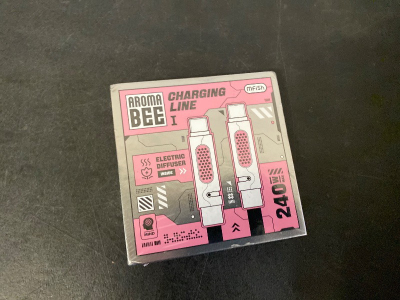Photo 1 of Aroma Bee Charging Cable (240w, USB-C to USB-C)