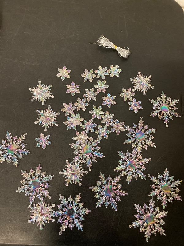 Photo 1 of 36 Pcs Christmas Snowflake Ornaments Crystal Iridescent Christmas Tree Ornaments Clear Plastic Hanging Acrylic Snowflake Xmas Tree Decor for Paty Decor, 3 Size 1.7 Inch/3 Inch/4 Inch (Multi-Color)