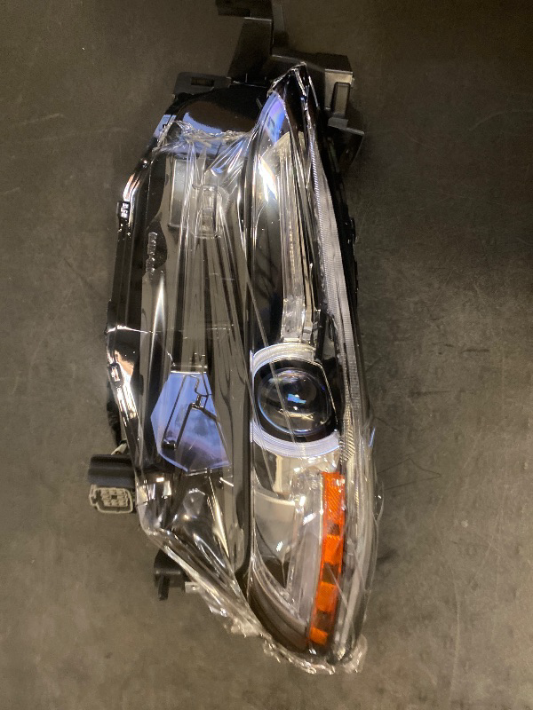 Photo 1 of Mazda 6 2022 Headlight Replacement Left Side