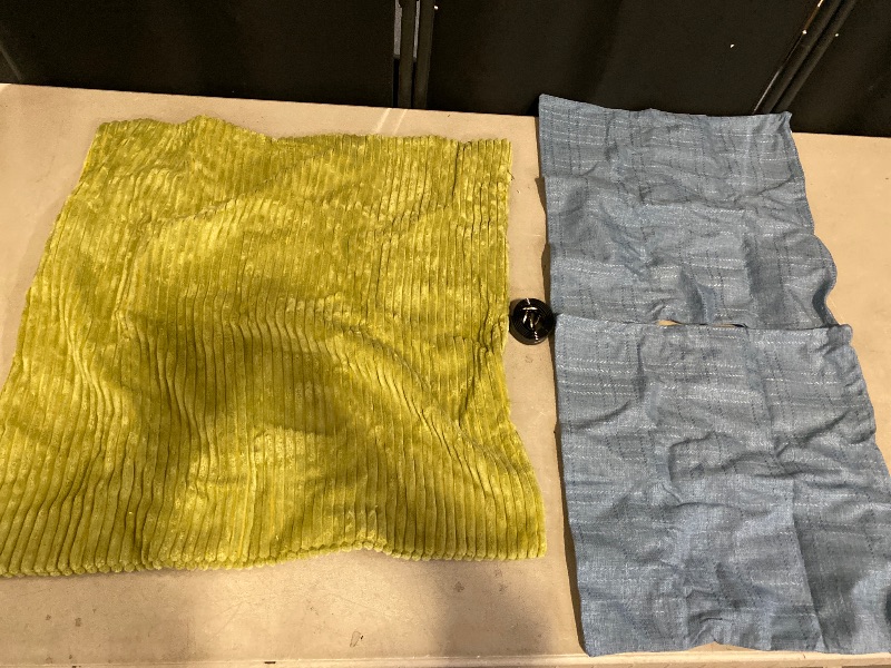View 2 of 3 Item Pet Supplies/Bed & Bathroom Bundle