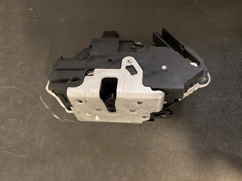 Photo 1 of 9L3Z5426413A Door Lock Actuator Latch Rear Left 937-612 Replacement for Ford F150 2009-2014 Escape 2008-2011 Mustang 2010-2014 Edge 2007-2015 Lincoln MKX 2007-2015 7T4Z7826413C | Minor Scratches