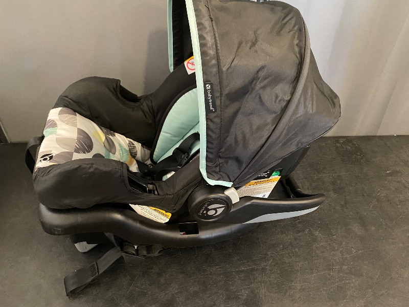 Photo 1 of Baby Trend EZ Ride 35 Travel System Stroller & Infant Car Seat, Doodle Dots