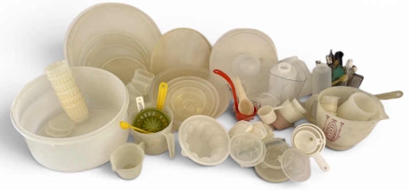 Photo 1 of VINTAGE TUPPERWARE PLASTIC STORAGE CONTAINERS, LIDS, BOWLS & MEASURING TOOLS