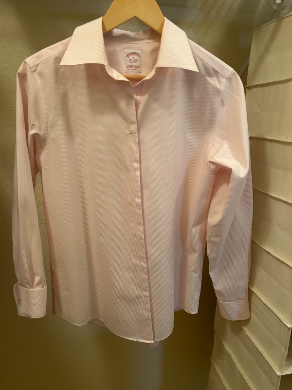 Photo 1 of BROOKS BROTHERS PINK PIN STRIPED WOMEN'S CLASSIC FIT NON-IRON STRETCH COTTON DRESS SHIRT (8)