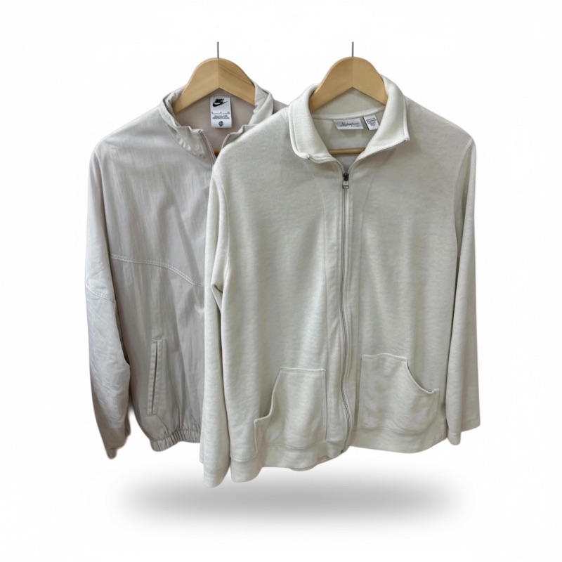 Photo 1 of 2- FULL ZIPPED NIKE & CHICO SWEATSHIRT (SIZE 2,P)