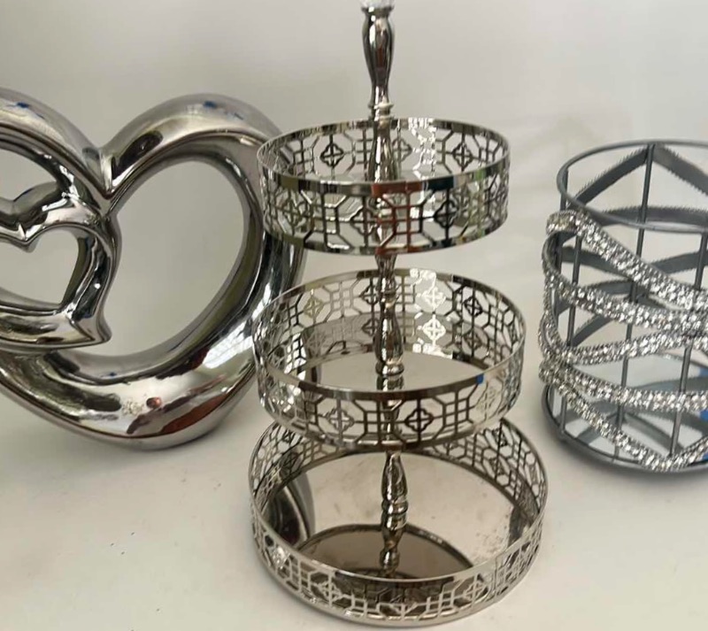 Photo 1 of 3 PC SILVER TONE HOME DECOR TALLEST 12”)