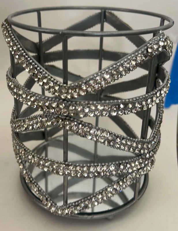 Photo 1 of 3 PC SILVER TONE HOME DECOR TALLEST 12”)