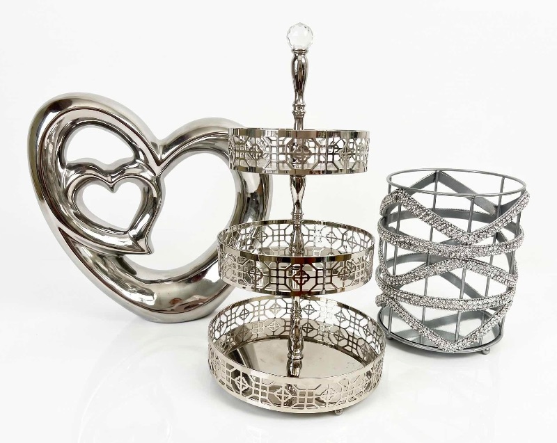 Photo 1 of 3 PC SILVER TONE HOME DECOR TALLEST 12”)