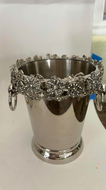 Photo 1 of 3 PC SILVER TONE HOME DECOR- (TALLEST H12”)
