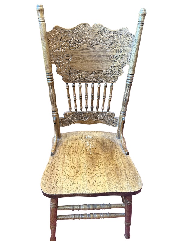 Photo 1 of VINTAGE OAK SPINDLE SIDE CHAIR