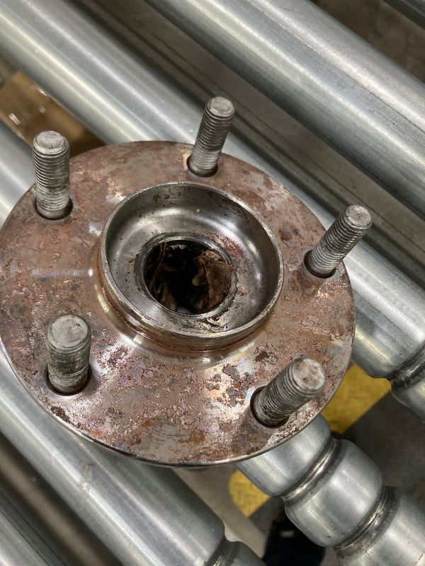 Photo 1 of ***DAMAGED-USED SELLING AS IS *** 513347 Front Wheel Hubs & Bearings  Replacement for 2013-2023 Mazda CX-5, for 2014-2021 Mazda 6 5 Lugs w/ABS, Wheel Bearing Hubs Front Passenger & Drive Side OE# KD35-33-04XD, KD35-33-04X