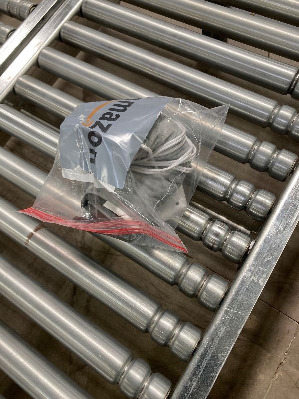 Photo 1 of ***DAMAGE -NON-FUNCTIONAL-SELLING AS IS ONLY*** Heating Pad ,Electric Heating Pads for Back, Neck, Abdomen, Moist Heating Pad for Shoulder, Knee, Arms, Legs, Dry/Moist Heat & Auto Shut Off, Christmas Gifts for Men and Women, Light Gray, 24x12 Inch ***