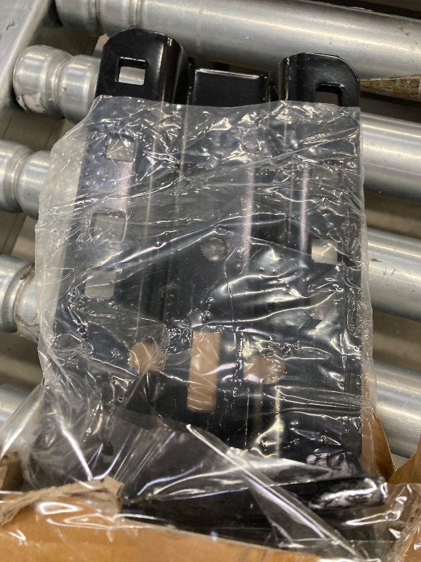 Photo 1 of **MISSING PARTS***Draw-Tite Reese Fifth Wheel Hitch Mounting System Rail & Bracket Kit, Compatible with Select Chevrolet, Dodge, Ford, GMC, Nissan, RAM, Toyota Vehicles, Black