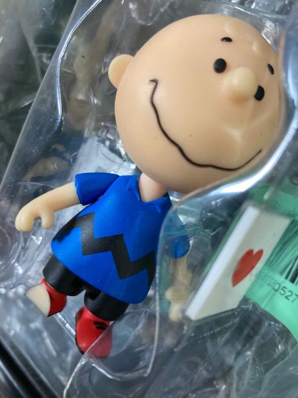 Photo 1 of ***BROKEN FOOT***Super7 Peanuts Charlie Brown Valentine Delivery Reaction Figure - 3.75" Peanuts Action Figure with Accessory Classic Cartoon Collectibles and Retro Toys***BROKEN FOOT***
