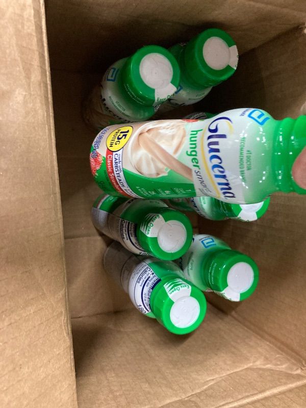 Photo 1 of **HAS 9 BOTTLES/BB 12/2026**Glucerna Hunger Smart Diabetic Protein Shake Classic Strawberry 10-fl-oz Bottle 6 Count
