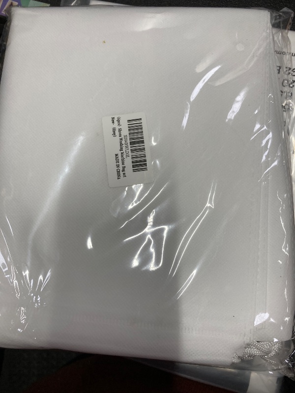 Photo 1 of (2+4pcs) Large Shoes Washing Machine bags .Reusable Shoe Cleaning Bags for Washer and Dryer, 2pcs Clean Laundry Bags for Tennis Shoes and Sneaker. 4 Extra Large Non-woven Storage Bags included