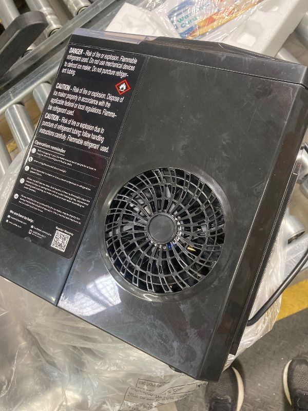 Photo 1 of ***NON-FUNCTIONAL-SELLING AS IS*** Aeitto Ice Makers Countertop, 9 Ice Cubes Release in 6 Mins, 26Lbs/24H, 2 Sizes of Bullet Ice Machine, Self-Cleaning Portable Ice Maker with Ice Scoop and Basket for Home Kitchen Office RV Bar, Black  ***SOME SCUFFS/SCRA