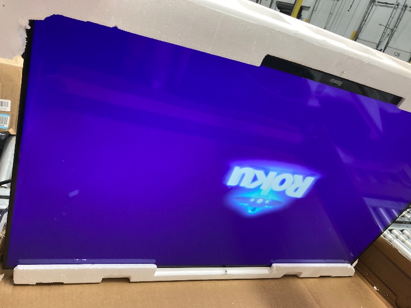 Photo 1 of ***** NO RETURN***** NO REFUND********* Roku Smart TV – 40-Inch Select Series, 1080p Full HD TV – Roku TV with Voice Remote – Flat Screen LED Television with Wi-Fi for Streaming Live Local News, Sports, Family Entertainment