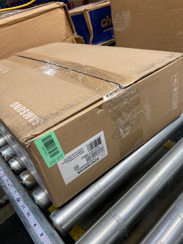 Photo 1 of **** SAMSUNG 24" Essential S3 (S36GD) Series FHD 1800R Curved Computer Monitor, 100Hz, Game Mode, Advanced Eye Comfort, HDMI and D-sub Ports, LS24D366GANXZA