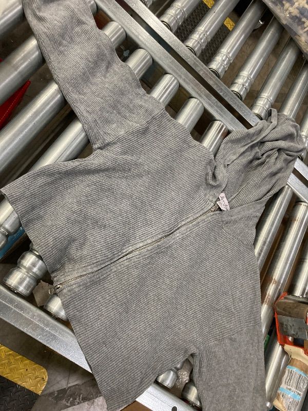Photo 1 of **MISSING STRING FROM HOOD**LOVE AND LIBERTY GREY CROP HOODIE SIZE MEDIUM