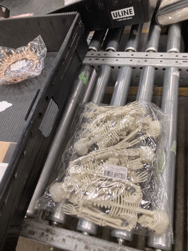 Photo 1 of ?5PCS 16 Inch Height? Halloween Decorations Outdoor Indoor Halloween Skeleton Spooky Posable Skeletons Toy Small Skeletons Hanging Decor Movable Joints Decor Graveyard Haunted Party Accessories