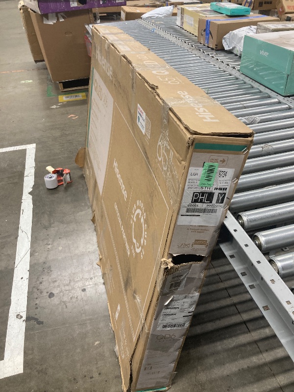 Photo 1 of ***NO RETOURN***Hisense 65" QD6 QLED 4K UHD Smart Fire TV with 4-Year Coverage