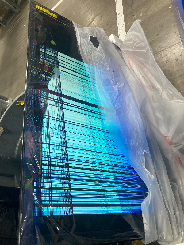 Photo 1 of ***NO RETOURN***Westinghouse 58" 4K UHD Roku TV with 3-Year Coverage