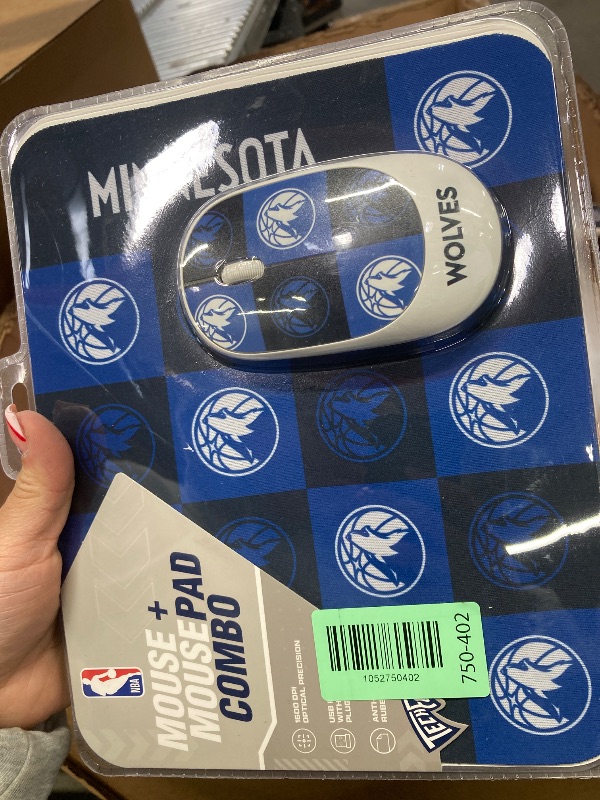 Photo 1 of ?SOAR NBA Wireless Mouse and Mouse Pad- Checkered, Minnesota Timberwolves