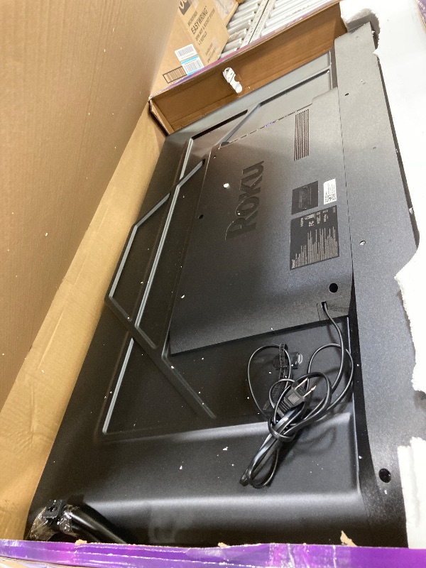 Photo 1 of ***PARTS ONLY /NO RETURN***
Roku Smart TV – 50-Inch Select Series, 4K HDR TV – RokuTV with Enhanced Voice Remote – Flat Screen LED Television with Wi-Fi for Streaming Live Local News, Sports, Family Entertainment